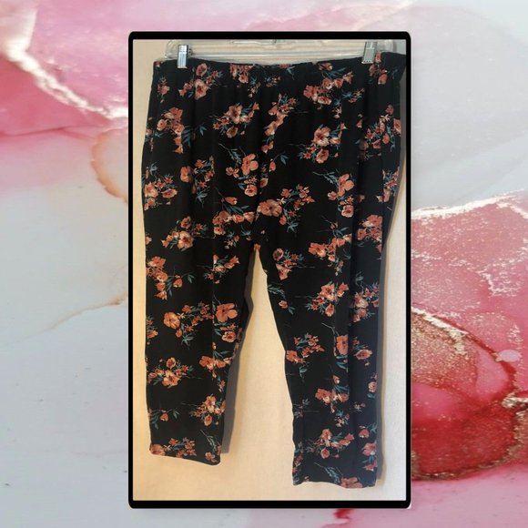 Maurices Plus Size Floral Ultra Soft Leggings 2X - Picture 6 of 9